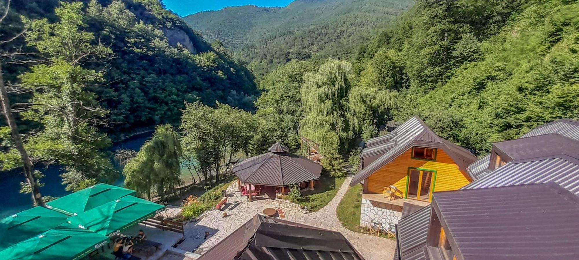 Rafting Camp Encijan Hotel Foca Eksteriør billede