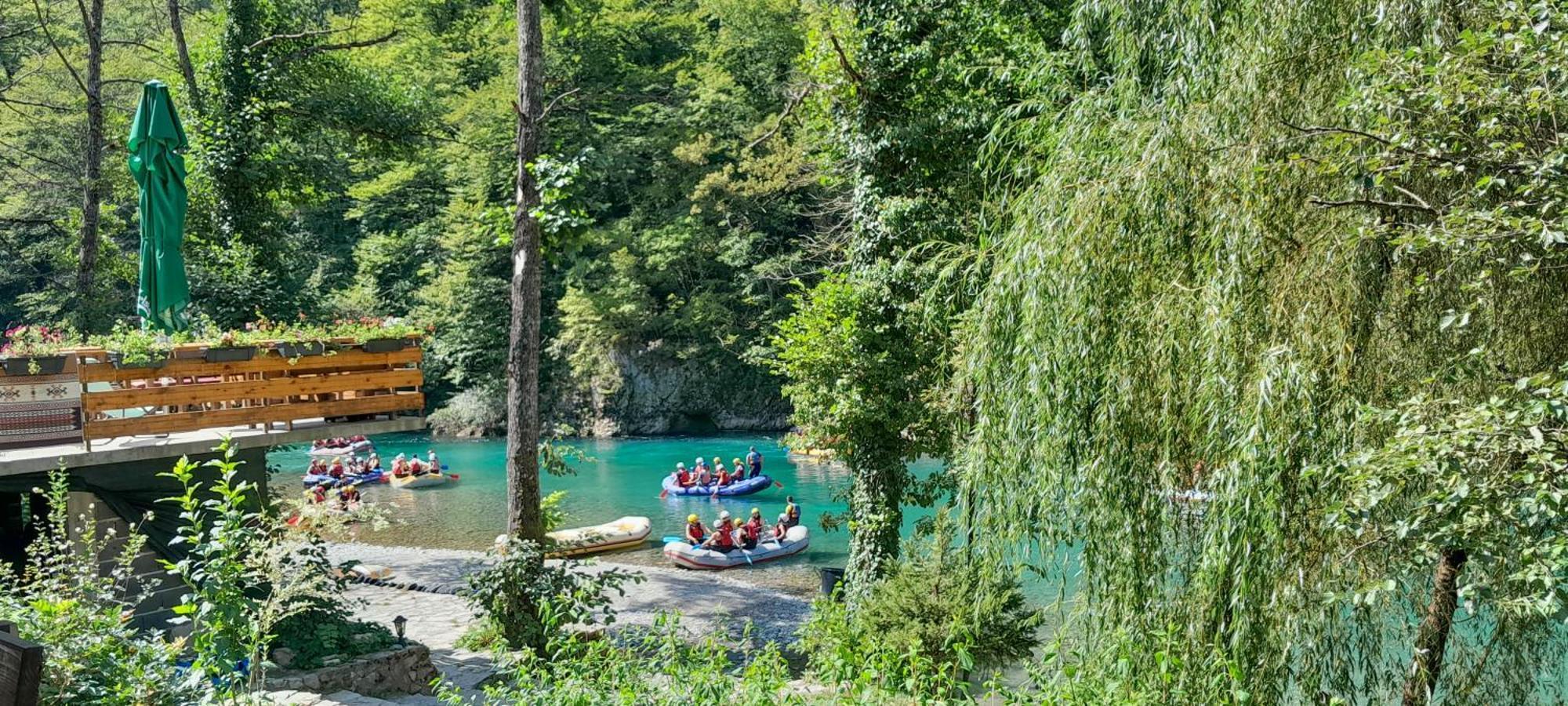 Rafting Camp Encijan Hotel Foca Eksteriør billede