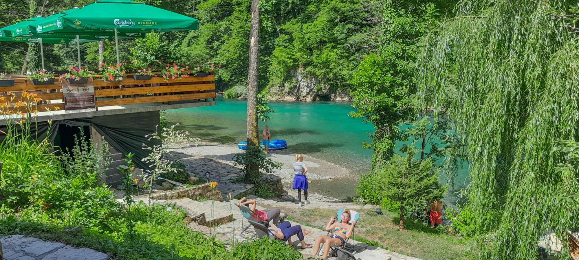 Rafting Camp Encijan Hotel Foca Eksteriør billede