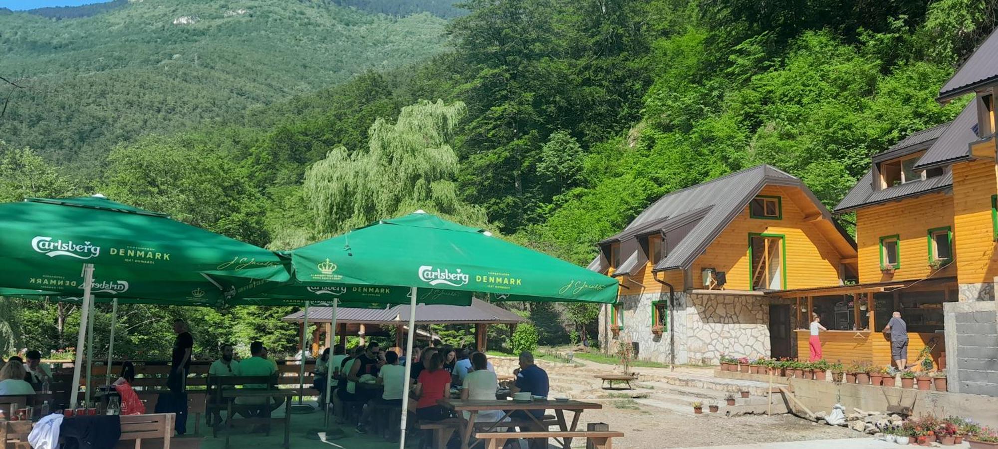 Rafting Camp Encijan Hotel Foca Eksteriør billede
